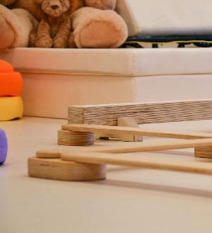 Bekijk leuke cadeautip : Houten koppelbare balansbalk Jindl (set van 3)